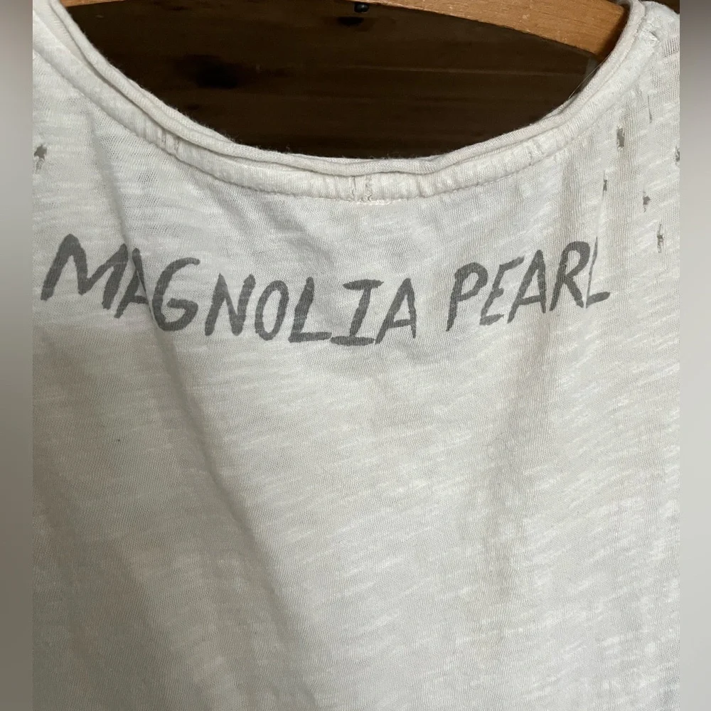 Magnolia Pearl White Graphic Short Sleeve Tee with Red Accents - Picture 7 of 8